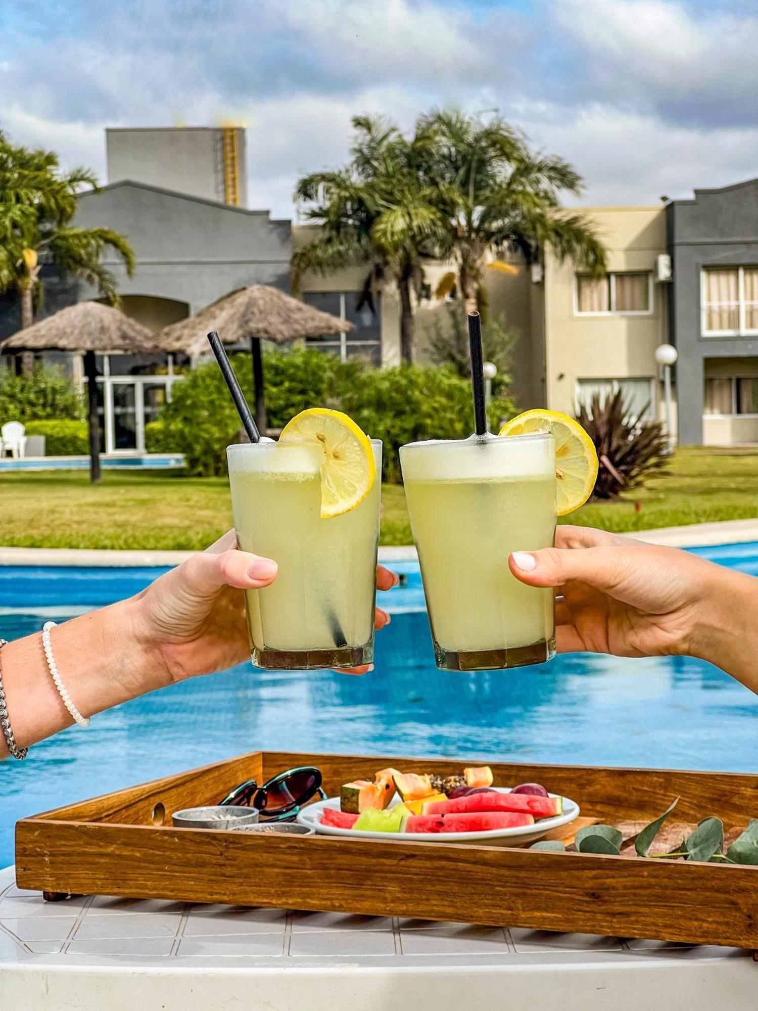 Hotel Wyndham Garden Campana Zewnętrze zdjęcie