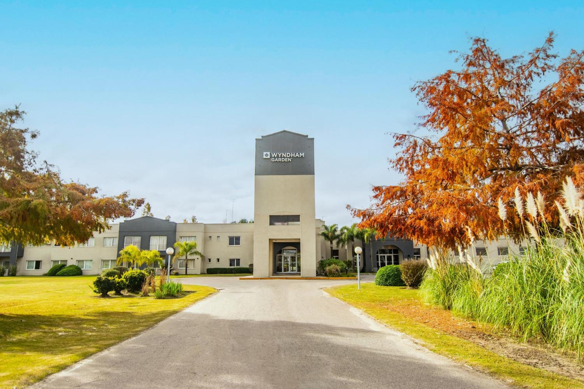 Hotel Wyndham Garden Campana Zewnętrze zdjęcie