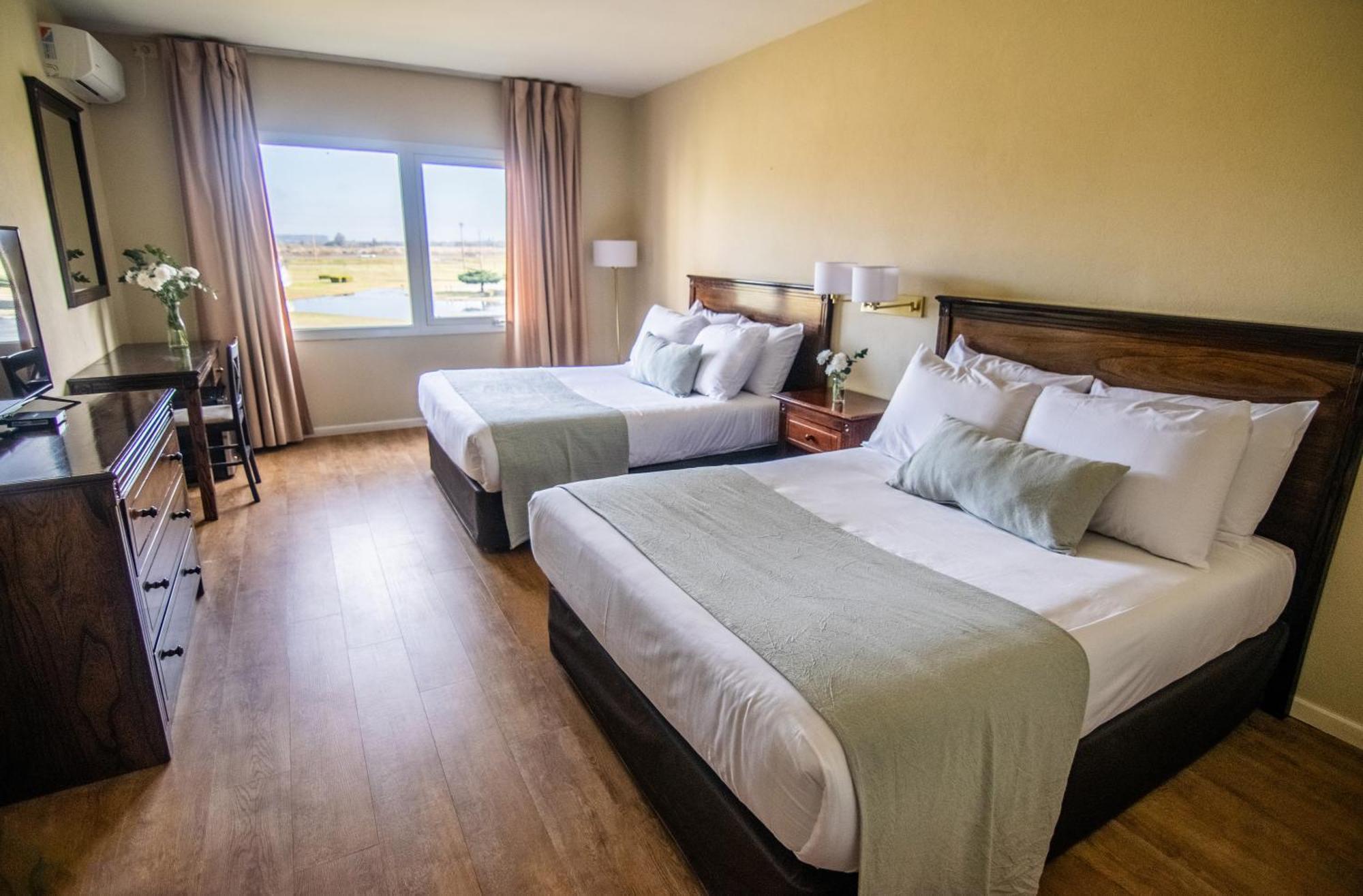 Hotel Wyndham Garden Campana Zewnętrze zdjęcie