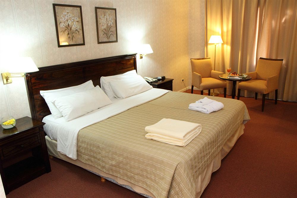 Hotel Wyndham Garden Campana Zewnętrze zdjęcie