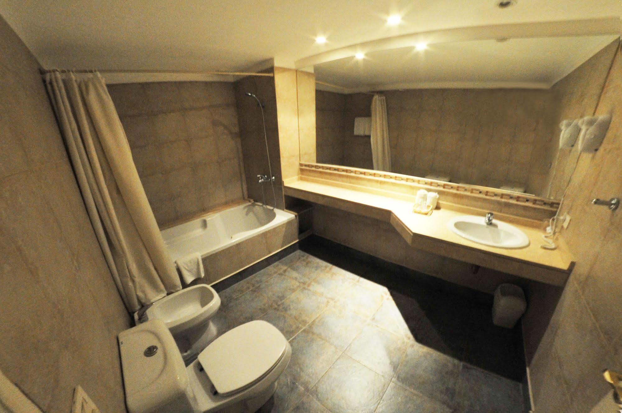 Hotel Wyndham Garden Campana Zewnętrze zdjęcie