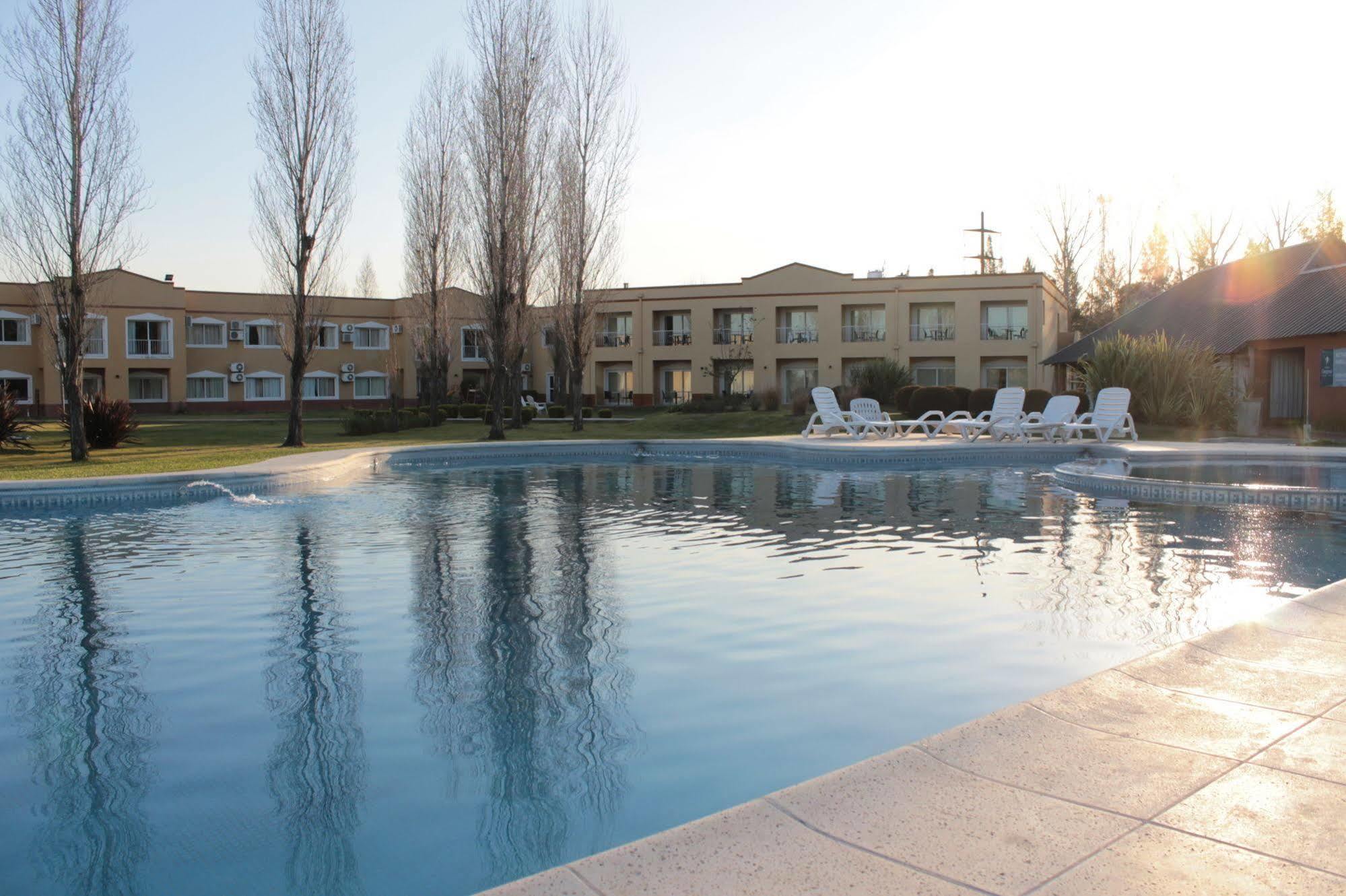 Hotel Wyndham Garden Campana Zewnętrze zdjęcie